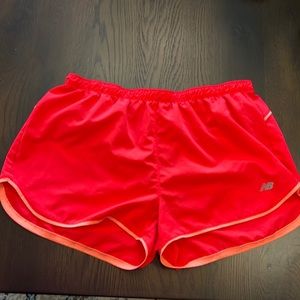 New balance HOT PINK running shorts with lining